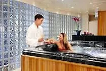 Quality Hotel Waterfront contacts